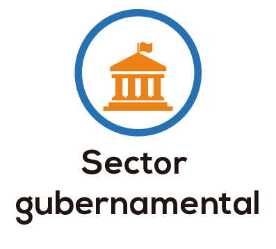 Personal de Transportes MAYAN saludando a cliente empresarial.